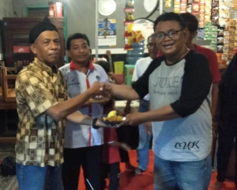 IWOI Kediri Raya Peringati HPN ke 78 dan Sambut HUT IWOI ke 6 Semakin Jaya