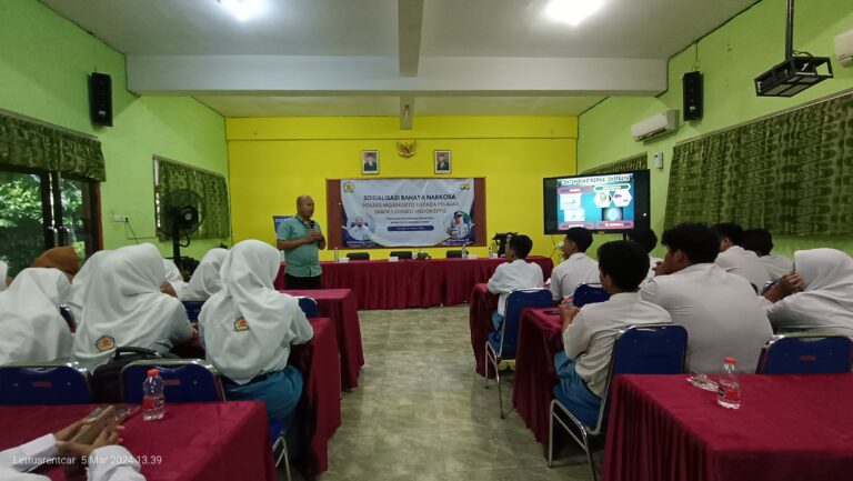 Wujudkan Generasi Anti Narkoba, Satresnarkoba Polres Mojokerto Getol Sosialisasi Di Tingkat Pelajar