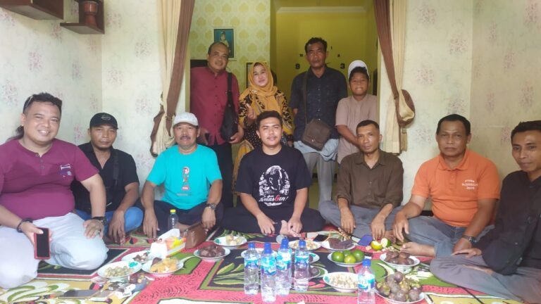 Perkuat Persaudaraan dalam Momentum Idul Fitri, LSM KOMPAK Trenggalek adakan Halal Bihalal