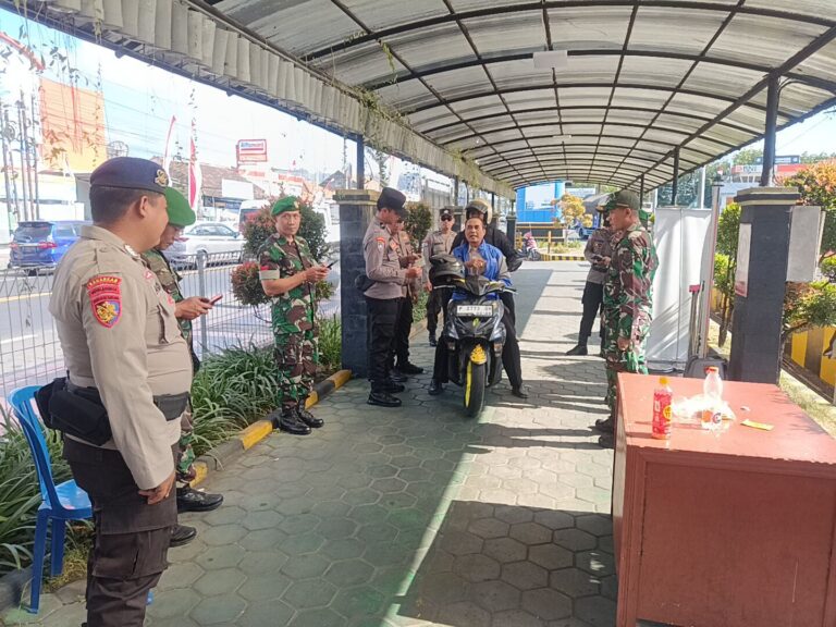 Polresta Banyuwangi Tingkatkan Pengamanan Pelabuhan Ketapang saat KTT IAF di Bali
