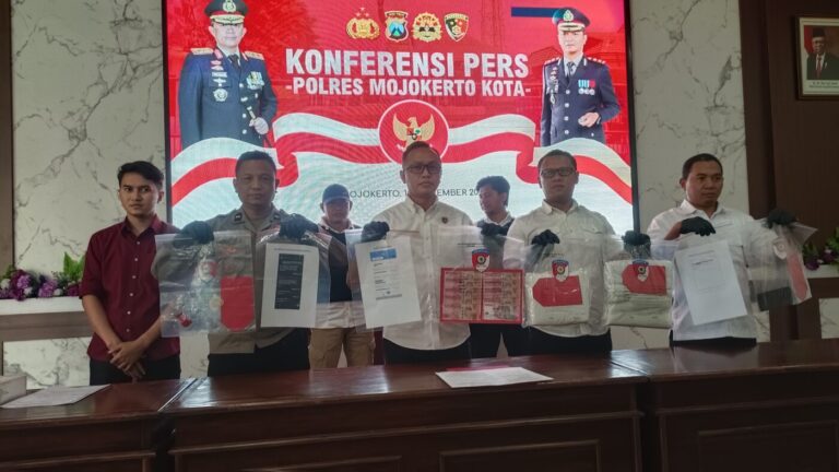 Biadab, Suami Tega Jual Istri untuk Fantasi Seks Threesome