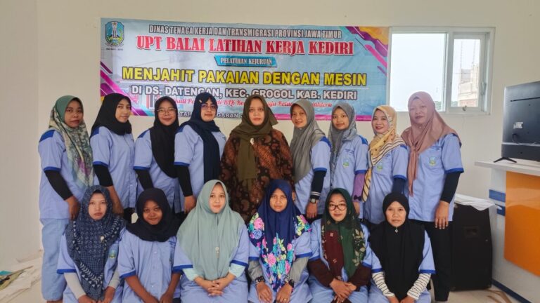 UPT BLK Kediri Gelar Pelatihan Tata Busana di Desa Datengan