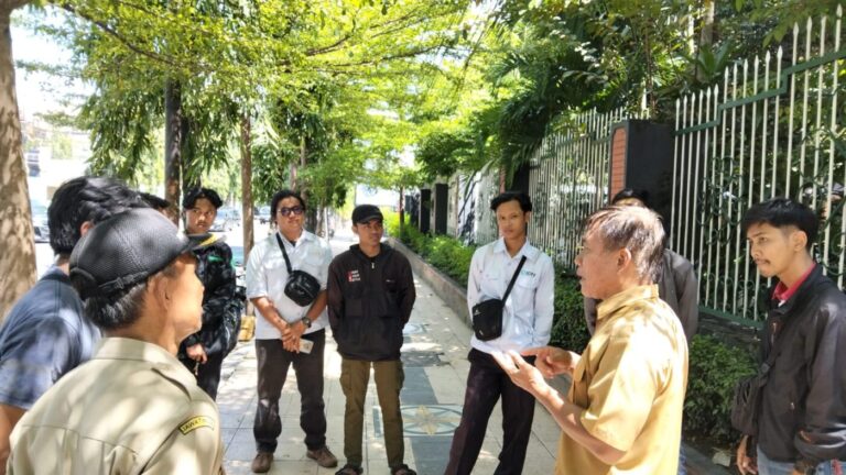 Upaya Meningkatkan Estetika dan Kerapian Tata Ruang Perkotaan DPUPR Kota Kediri Lakukan Sidak Penataan Tiang Kabel Optik