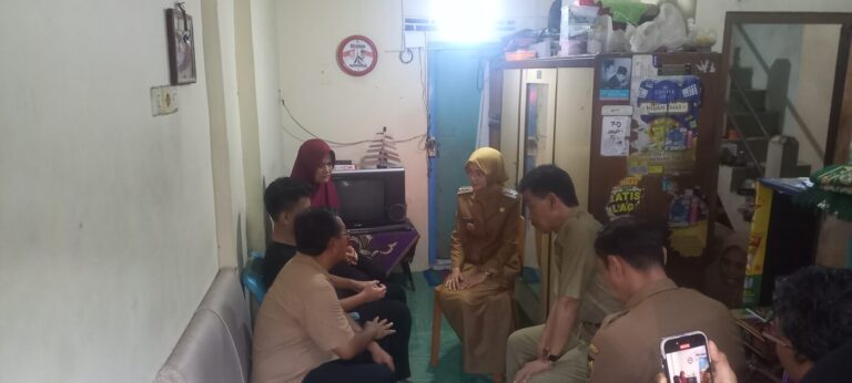 Lapor Mbak Wali 112, Wali Kota Kediri Turun Langsung  Bantu Siswa Kurang Mampu, Pastikan Sekolah Gratis hingga Lulus
