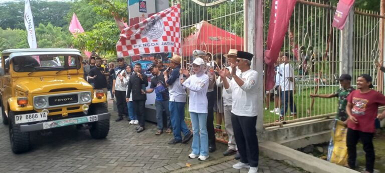 Gathering PPMKI Jawa Timur Korwil Kediri, Jadi Ajang Silaturahmi Pengemar Mobil Kuno dan Promosikan Wisata di Kota Kediri